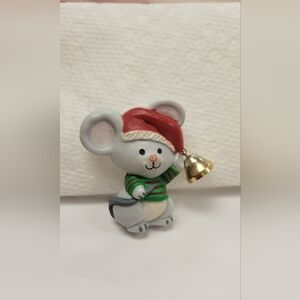 Cute Santa Mice Brooch